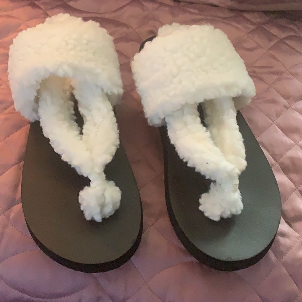Fuzzy Band Flip Flops  - Picture 2 of 5
